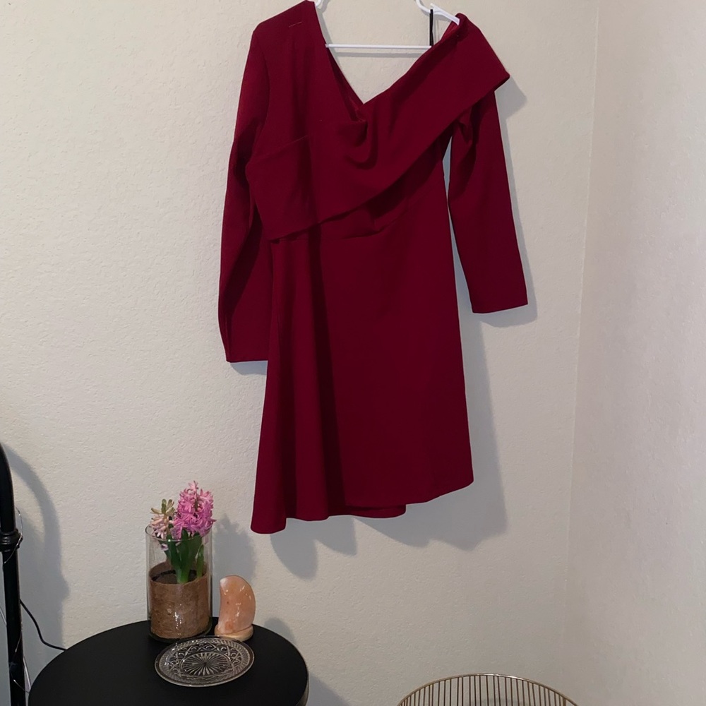 Matron off the shoulder vneck dress